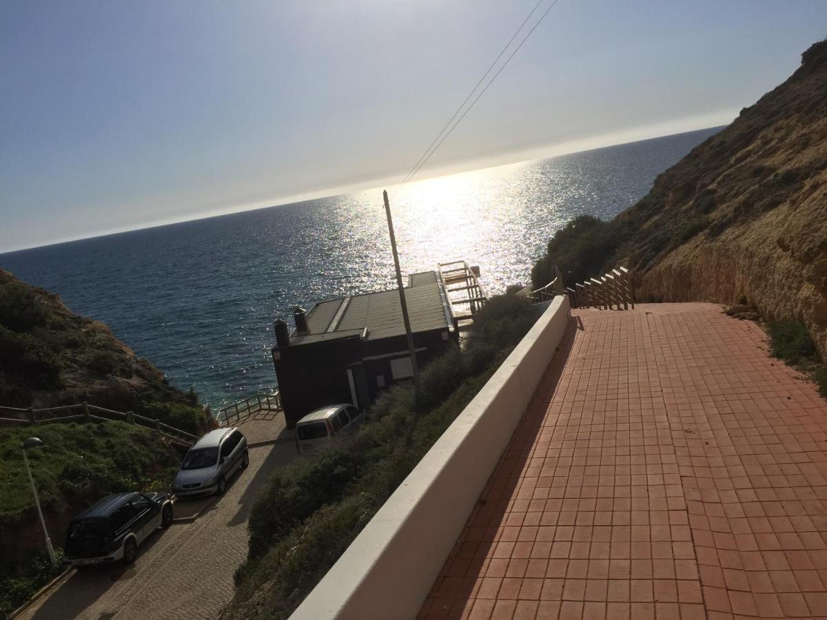 Carvoeiro Sol Seafront Apartment ภายนอก รูปภาพ