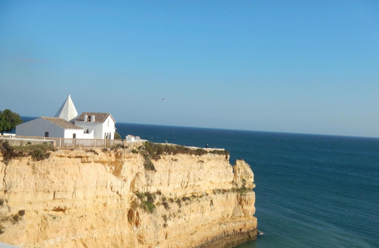 Carvoeiro Sol Seafront Apartment ภายนอก รูปภาพ