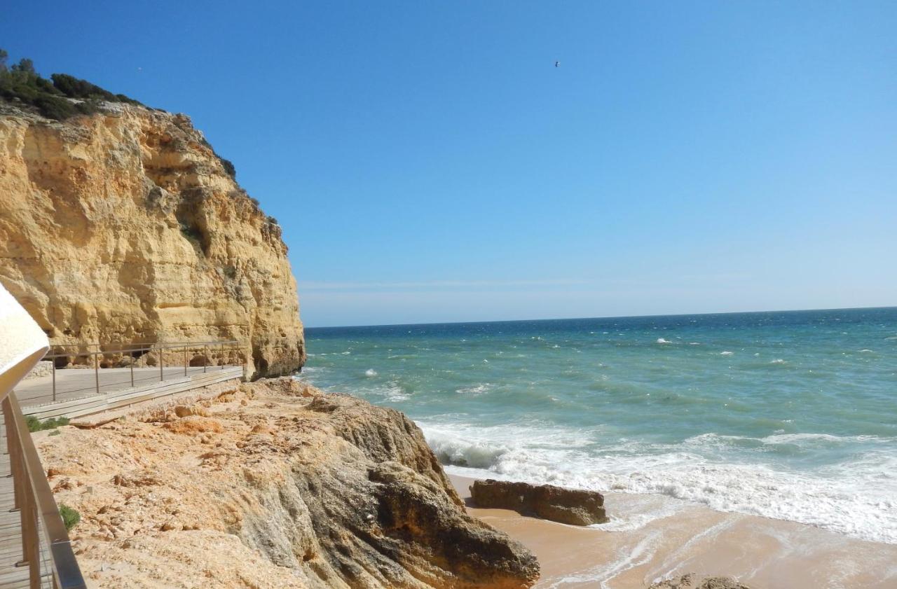 Carvoeiro Sol Seafront Apartment ภายนอก รูปภาพ